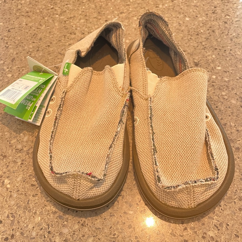 Sanuk Shoes